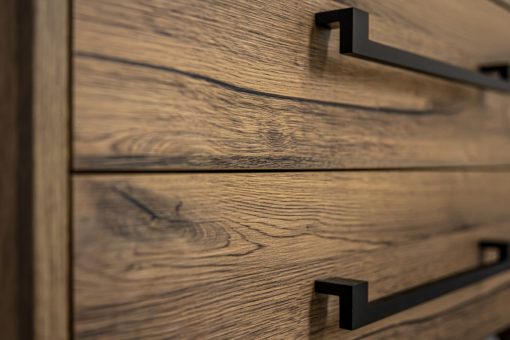 Uchwyty metalowe do mebli – element nowoczesnej aranżacji