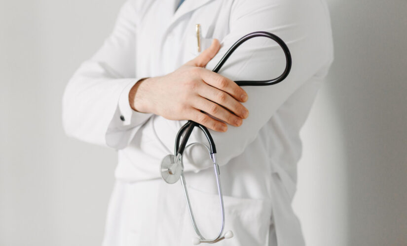 Jak zadbać o zdrowie twarzy i jamy ustnej? Kompleksowy przewodnik